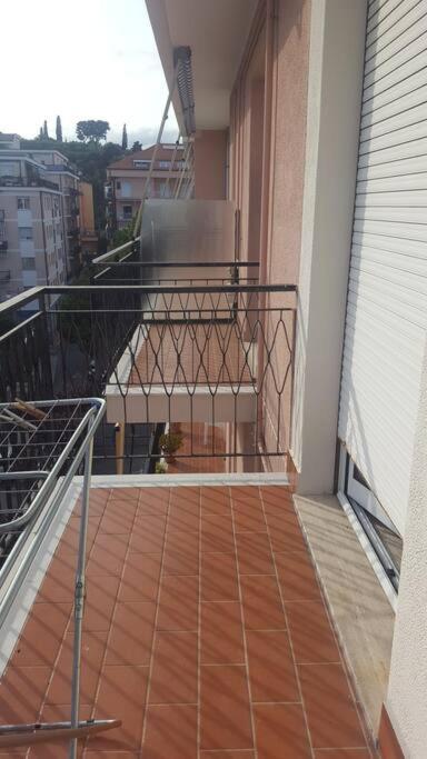 Albenga Sul Mare Famiglie Ed Amici Fino 10 Posti Daire Dış mekan fotoğraf